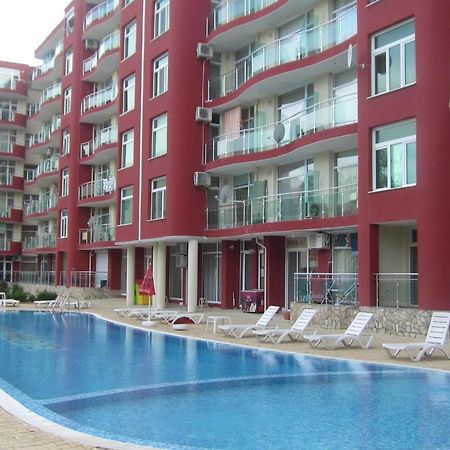 Global Ville Apartcomplex Slântsjev Brjag Eksteriør bilde