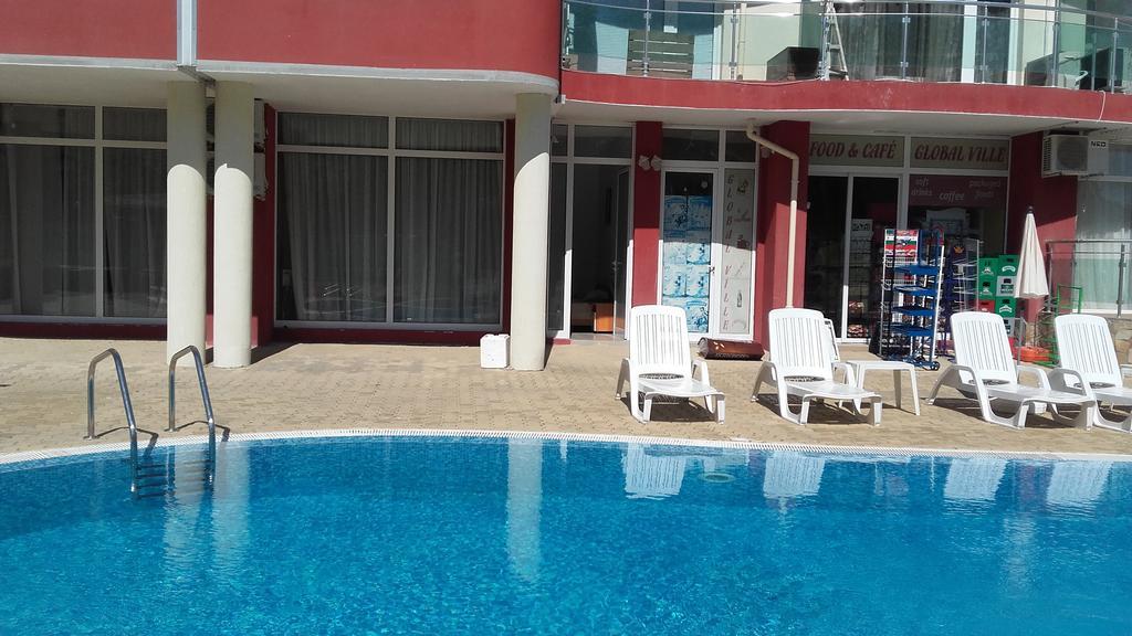 Global Ville Apartcomplex Slântsjev Brjag Eksteriør bilde